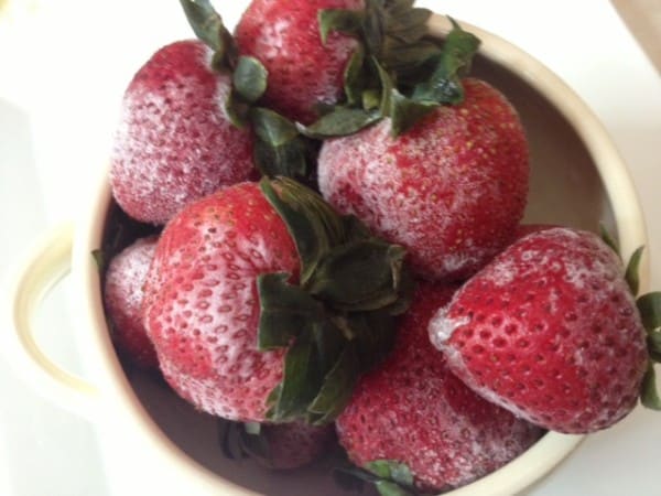 IceCreamSandwichFrozenStrawberries5